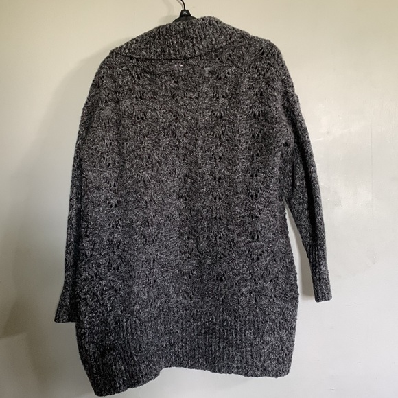 Camber and Grace cardigan - Picture 7 of 7